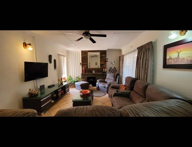 3 BEDROOM HOUSE FOR SALE IN RANDHART